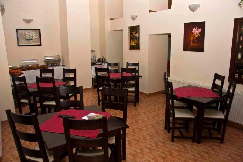 Hotel Victoria Тимишоара Ресторан фото