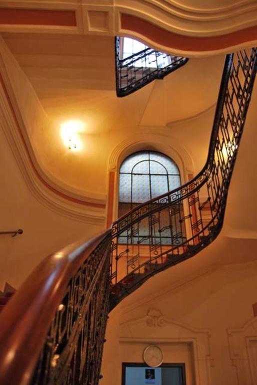 Hotel Victoria Тимишоара Экстерьер фото
